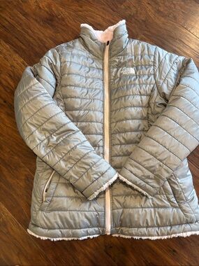 The North Face Silver-Gray Quilted Jacket with Pale Pink Sherpa Trim